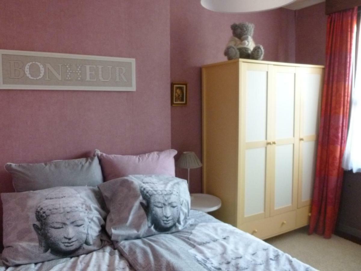 Close To Centre, 3 Rooms, 2 Bathr & Wc, Free Parking & Wifi, Spacious Living Area & Kitchen Brugge Kültér fotó