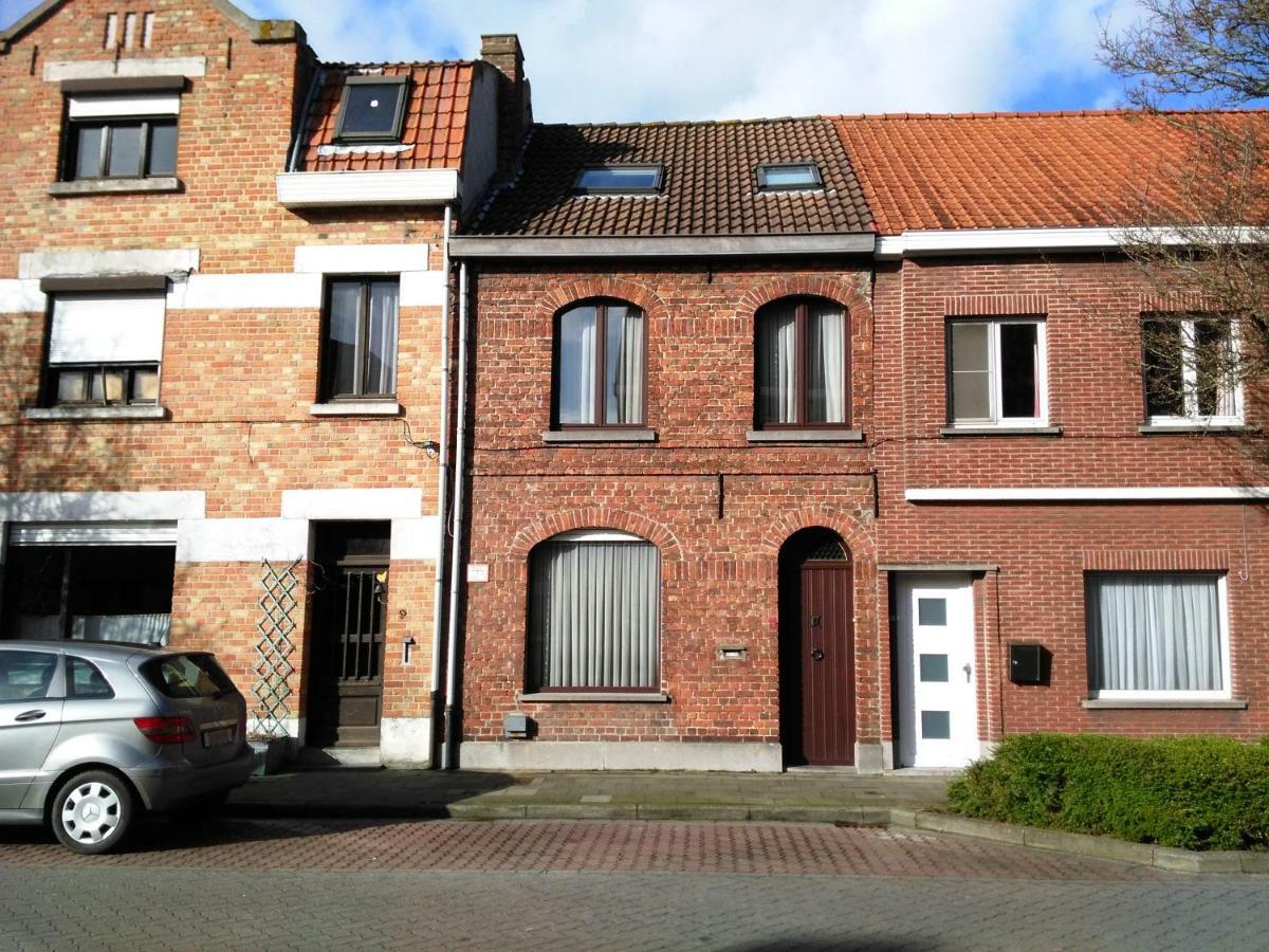 Close To Centre, 3 Rooms, 2 Bathr & Wc, Free Parking & Wifi, Spacious Living Area & Kitchen Brugge Kültér fotó